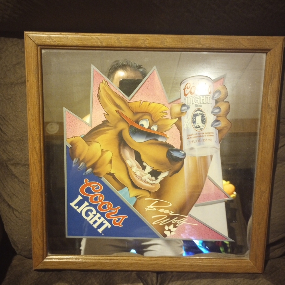 Vintage 1990 Coors Light Beer Wolf Framed Mirror Bar Sign 15 1/2” X 15 1…